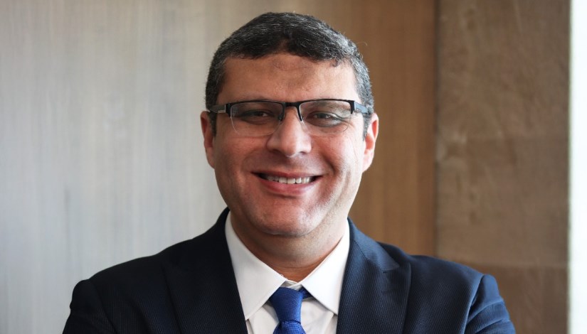 محمود نجلة، الخبير الاقتصادي والمدير التنفيذي لأسواق النقد والدخل الثابت بشركة الأهلي لإدارة الاستثمارات المالية محمود نجلة، الخبير الاقتصادي والمدير التنفيذي لأسواق النقد والدخل الثابت بشركة الأهلي لإدارة الاستثمارات المالية