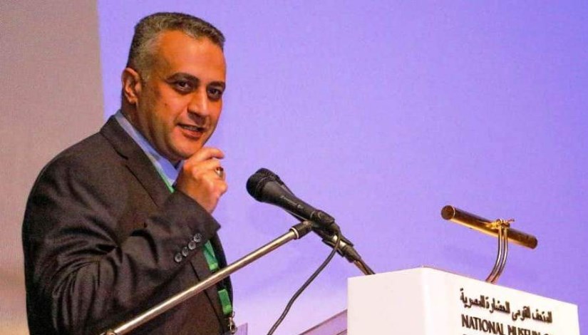 أ.د./ أيمن وزيري رئيس اتحاد الأثريين المصريين وأستاذ ورئيس قسم الآثار المصرية القدمة بكلية الآثار-جامعة الفيوم أ.د./ أيمن وزيري رئيس اتحاد الأثريين المصريين وأستاذ ورئيس قسم الآثار المصرية القدمة بكلية الآثار-جامعة الفيوم