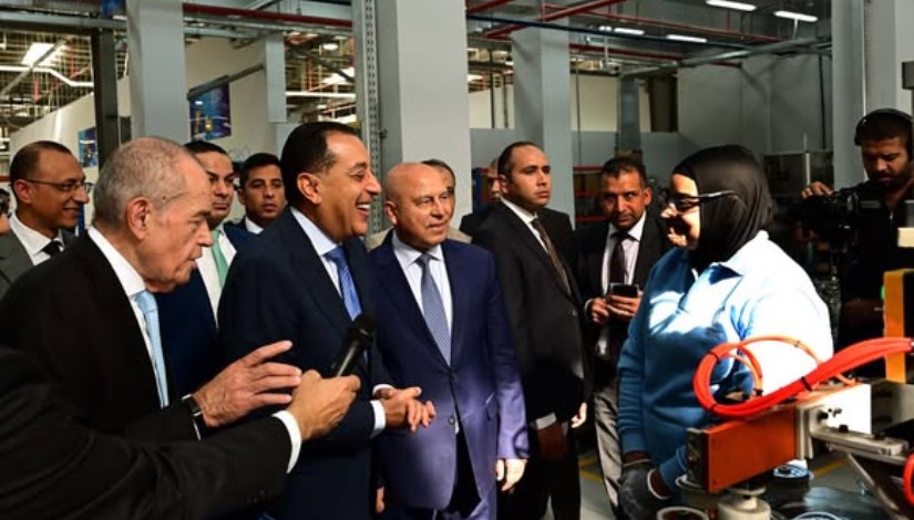 افتتح الدكتور مصطفى مدبولي، رئيس مجلس الوزراء، اليوم؛ مصنع "المنصور 