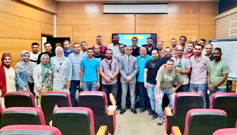 دورات أساسية ومتقدمة لرفع كفاءة السلامة والصحة المهنية بمطار القاهرة