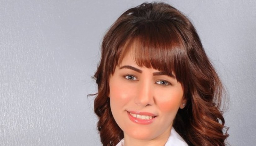 دينا عبالعزيز 