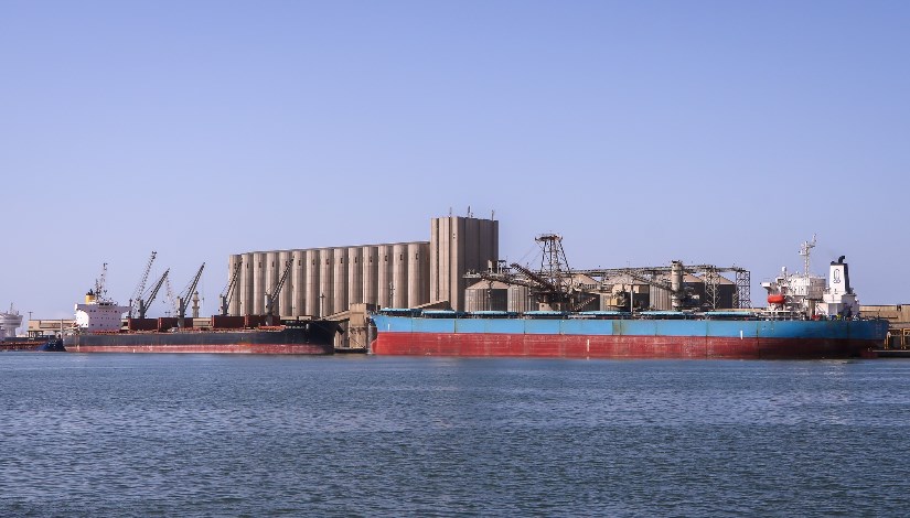 ميناء دمياط