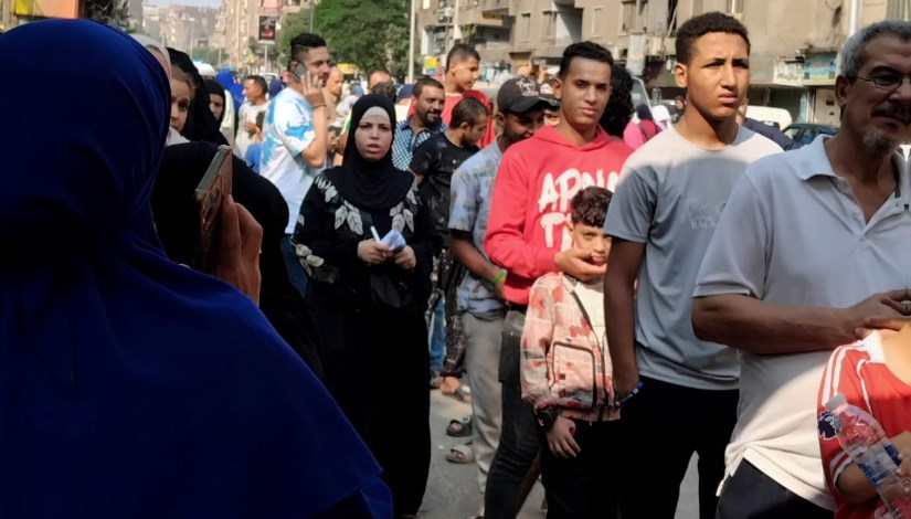 جانب من أمام لجان انتخابية