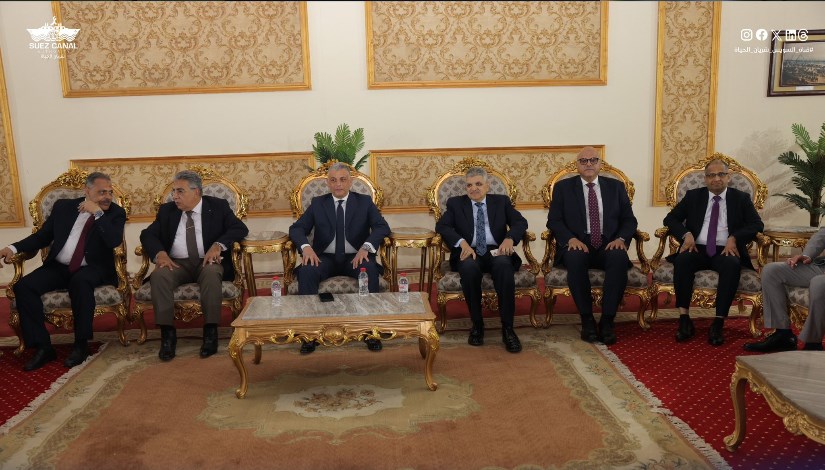 الفريق أسامة ربيع- رئيس هيئة قناة السويس