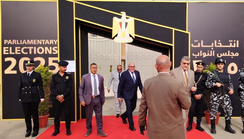 اللواء أركان حرب مهندس "مختار عبد اللطيف " رئيس الهيئة العربية للتصنيع