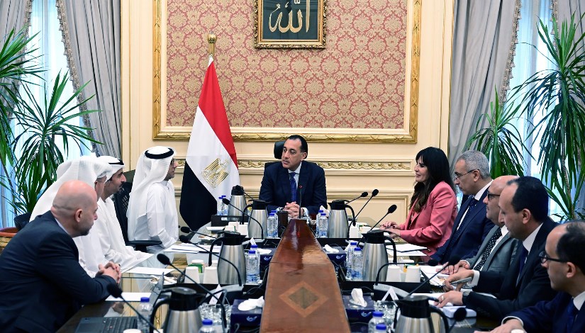 رئيس الوزراء يتابع مستجدات الموقف التنفيذي لمشروع مدينة "رأس الحكمة" بالساحل الشمالي