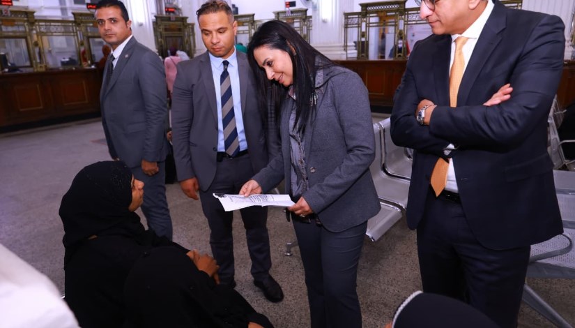 وزيرة التضامن تزور المقر الرئيسي لبنك ناصر الاجتماعي  وتتفقد سير العمل