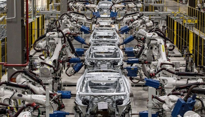 تصنيع السيارات - أرشيفية
