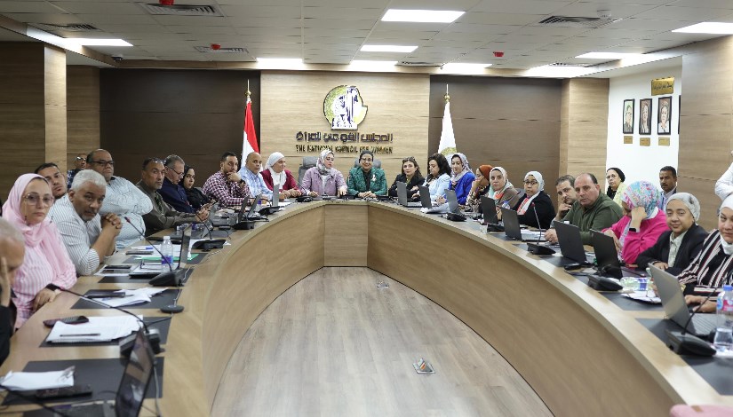 المستشارة أمل عمار تتفقد سير العملية الانتخابية بالغرفة المركزية للمجلس القومي للمرأة 