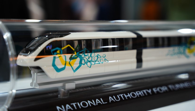 جانب من مشروعات النقل لشركة «إيجيس الفرنسية»