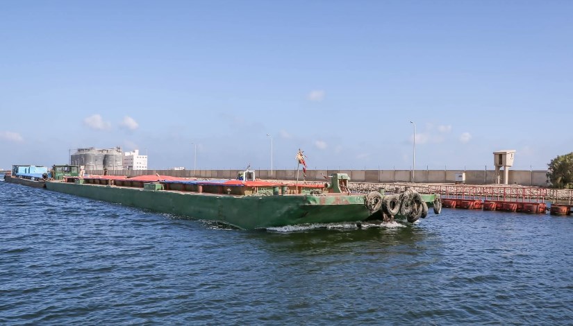 ميناء دمياط