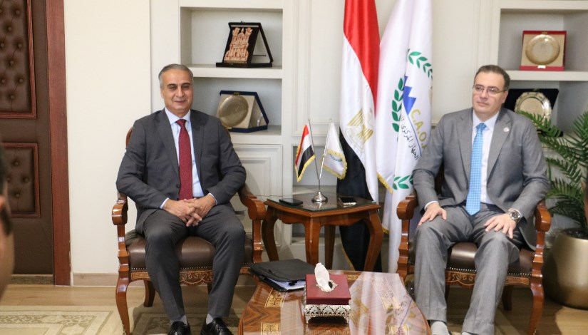 المهندس حاتم نبيل رئيس الجهاز المركزي للتنظيم والإدارة وإبراهيم السجيني رئيس جهاز حماية المستهلك