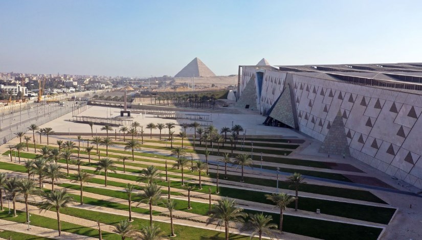  المتحف المصري الكبير