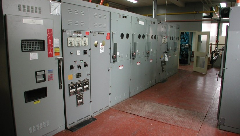 غرفة محولات كهرباء