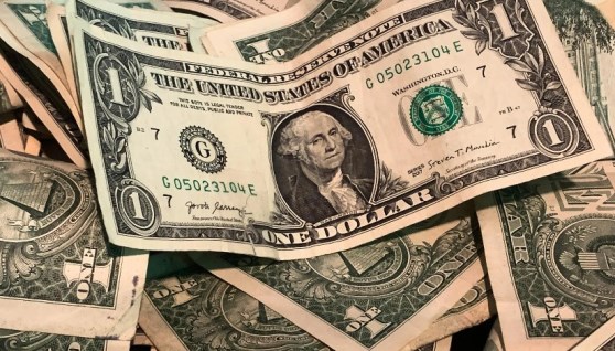 سعر الدولار اليوم 