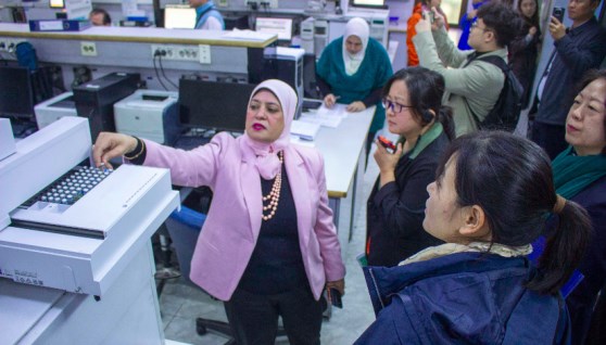 جانب من العمل