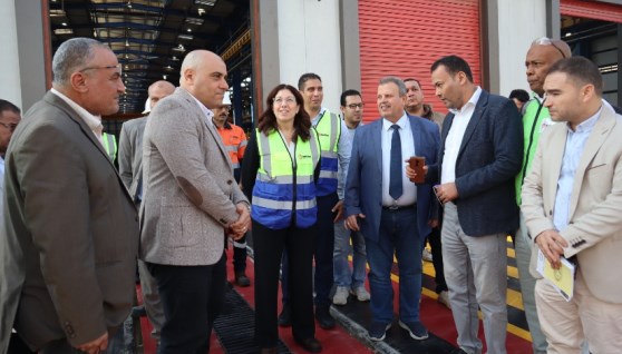 جانب من استقبال رئيس الهيئة القومية لسكك حديد مصر لإليشيا هامر