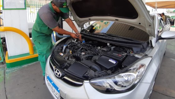 سيارة تعمل بالغاز - أرشيفية