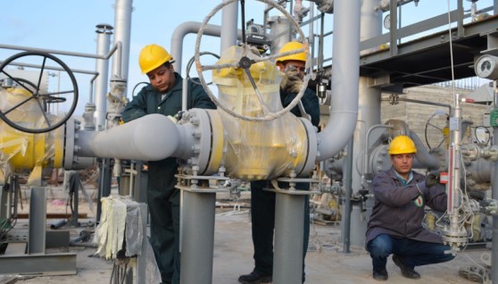 توصيل الغاز للمصانع