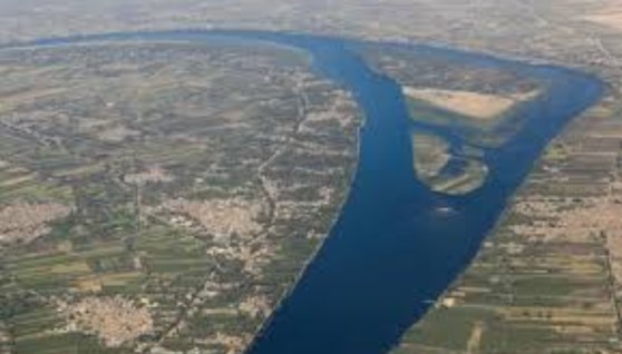 نشاء خط ملاحي بين بحيرة فيكتوريا والبحر المتوسط