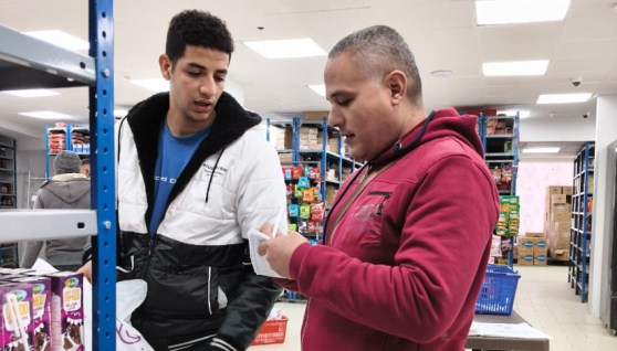  حملات التفتيش بالمحافظات لضبط سوق العمل