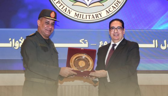 الدكتور محمـد سامى عبدالصادق رئيس جامعة القاهرة