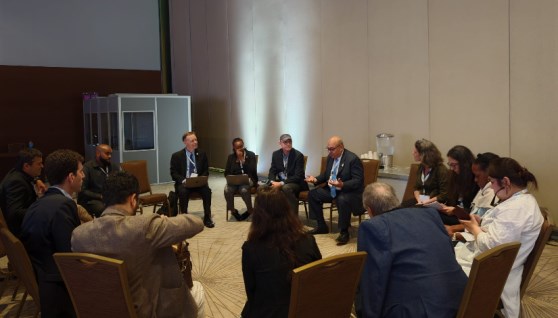 جانب من اللقاء 