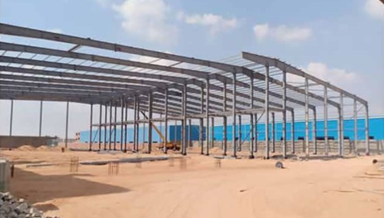 مصنع تحت الإنشاء