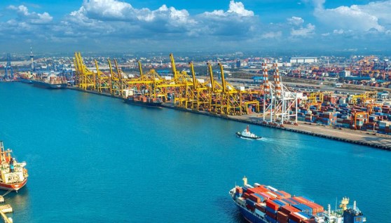 ميناء دمياط 