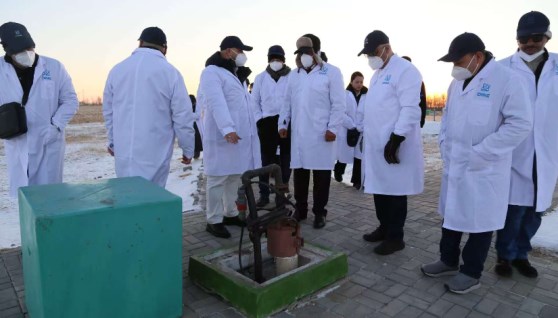 محمود عصمت وزير الكهرباء 