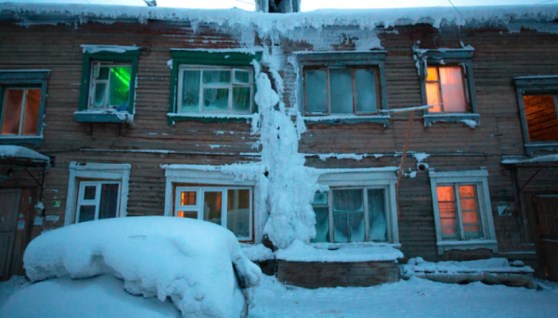 نوافذ مضادة للصقيع في مدينة ياكوتسك الروسية