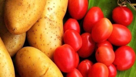 طماطم وبطاطس- أرشيفية