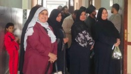  طوابير السيدات أمام لجان الإعادة بانتخابات