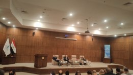 جانب من لقاء وزير المالية مع رئيس اتحاد الغرف التجارية