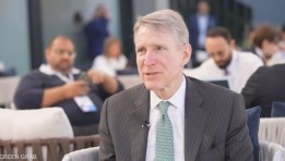 تيم آدامز، الرئيس والمدير التنفيذي لمعهد التمويل الدولي