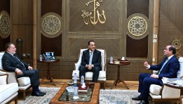 رئيس الوزراء خلال لقائه لمتابعة جهود التنسيق بين السياستين المالية والنقدية