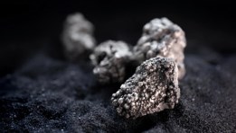 المعادن الأرضية النادرة