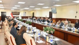الدكتور شريف فاروق يترأس اجتماع الجمعية العامة للشركة المصرية القابضة للصوامع والتخزين لمتابعة الموقف التنفيذي واعتماد الميزانية.