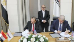 جانب من توقيع الاتفاقية بشركة فاكسيرا