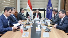 هيئة الدواء خلال اجتماعها مع مستشفيات كليوباترا