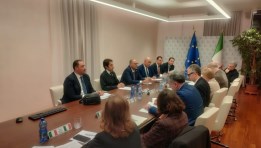 جانب من لقاءات وزير العمل في إيطاليا 