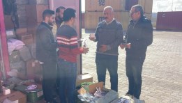 الإفراج عن الشحنات والبضائع داخل ميناء دمياط