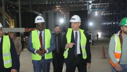 رئيس Africa CDC خلال جولته لمشروع المخازن الاستراتيجية لهيئة الشراء الموحد