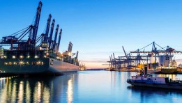 قطاع النقل البحري