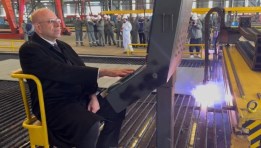  مراسم تقطيع صلب البدن