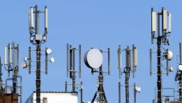 أبراج المحمول- أرشيفية