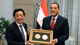 خلال استلام رئيس مجلس الوزراء ميدالية أغريكولا 