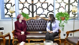 خلال استقبال الدكتورة منال عوض وزيرة التنمية المحلية 