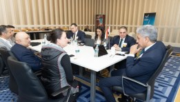 وزير السياحة والآثار 