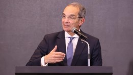 عمرو طلعت وزير الاتصالات وتكنولوجيا المعلومات